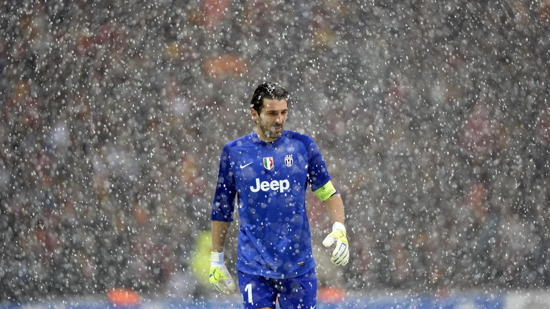 在线体育博彩-防守的梅西，为何更令世界震动？当梅西开始防守，世界为何更加震动？